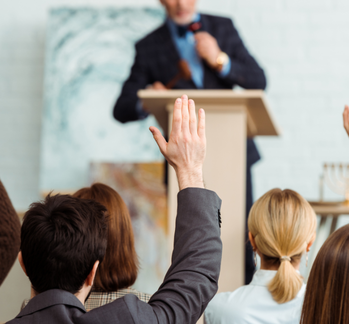 auctioneer house sale